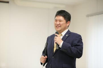 写真 全盲の社員、原口