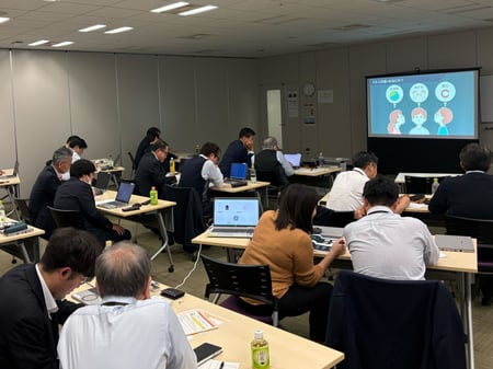 （画像）オートバックスセブンでユニバーサルマナー検定3級を実施している様子