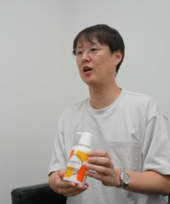 【写真】学校法人ロイヤル学園 教務部 部長 清水洋平 様