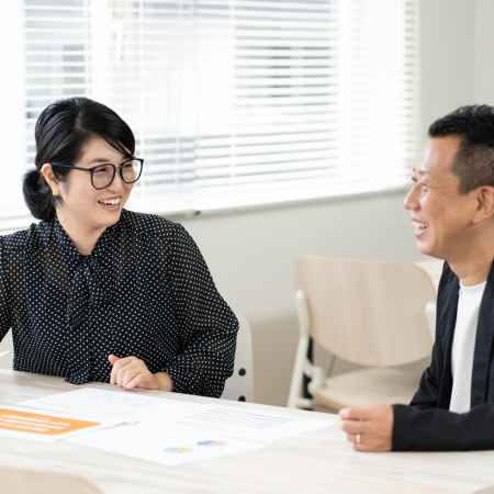 （写真）社員