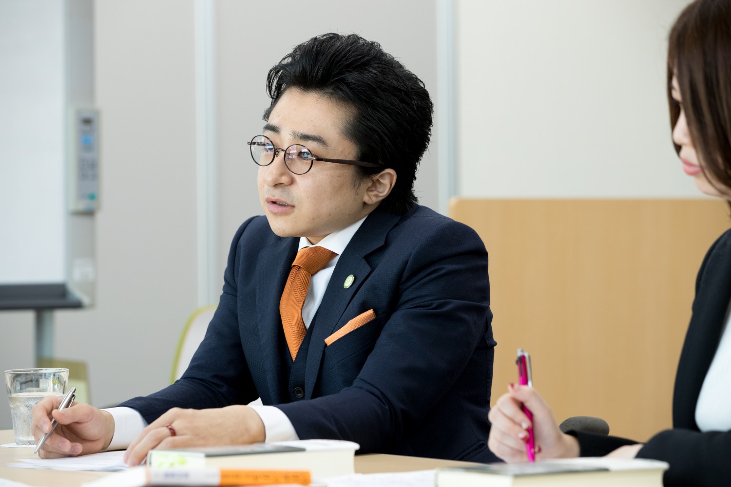 写真　大阪での体験を語る弊社代表垣内