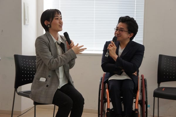 写真　神保と垣内
