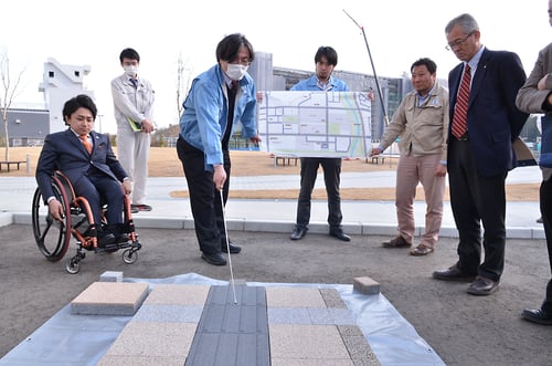写真　道路や公園のあり方検討会に参加する様子