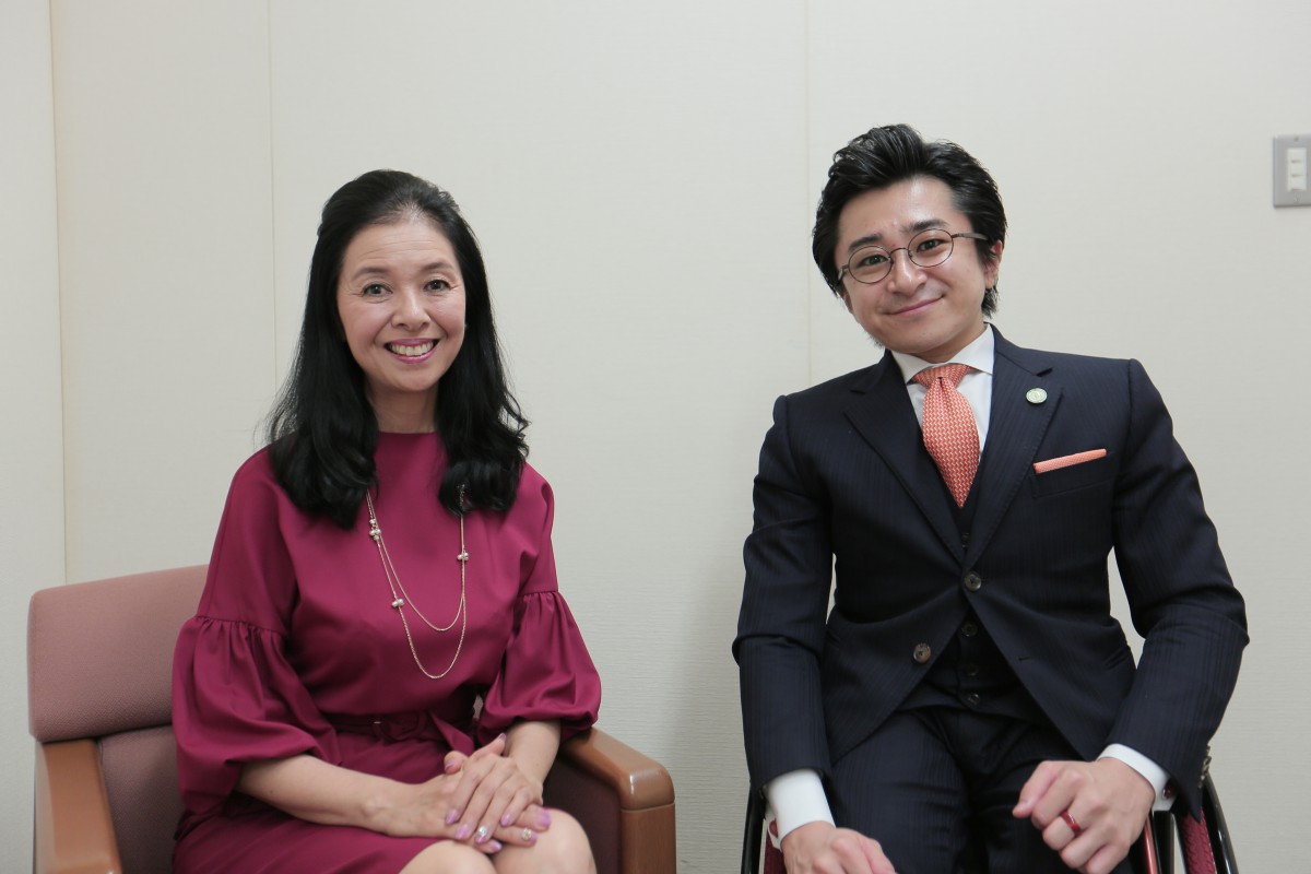 画像　阿部知代さんと垣内の2ショット